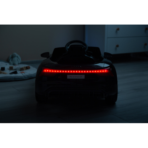 Audi RS e-tron GT 4x4 na Akumulator - Potężna Zabawa Dla Młodych Kierowców